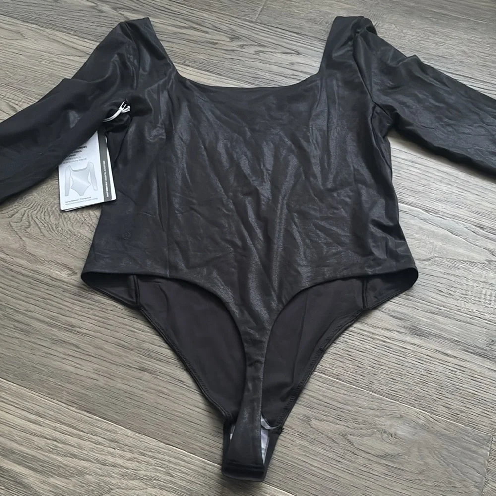 Lululemon | Wundermost Ultra-Soft Nulu Square-Neck Long-Sleeve Bodysuit Black - Picture 13 of 13